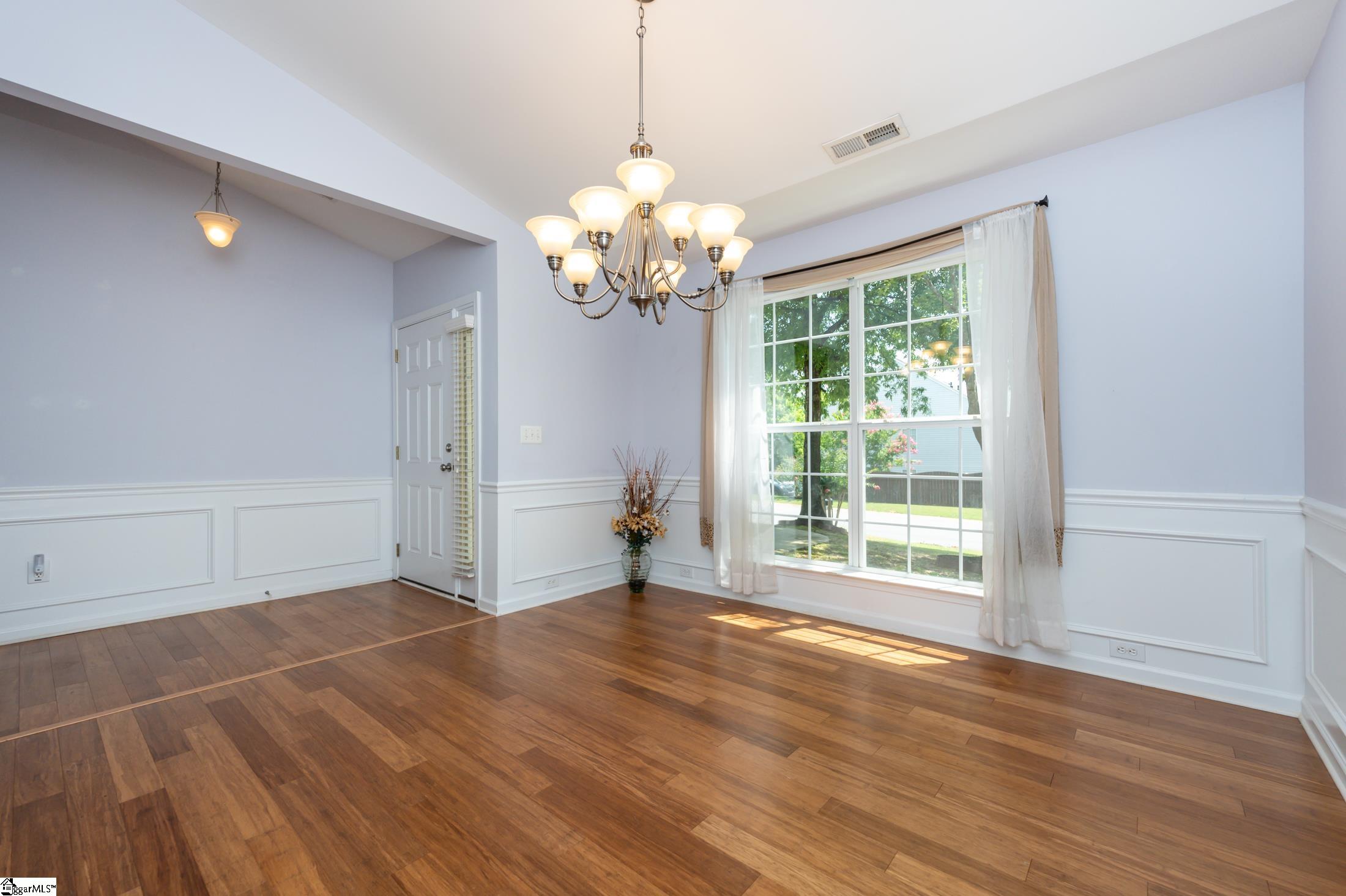 300 Appleton Lane Mauldin, SC 29662 - Photo 2 of 31 Gallery Image 2