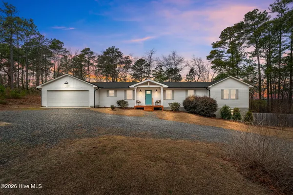 $605,000 | 180 1 Down Street, Southern Pines, NC 28387