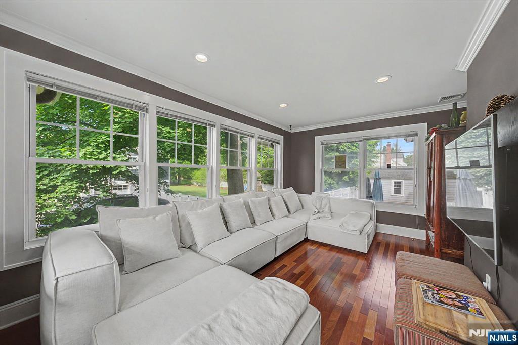 26 George Street Allendale, NJ 07401 - Photo 11 of 31