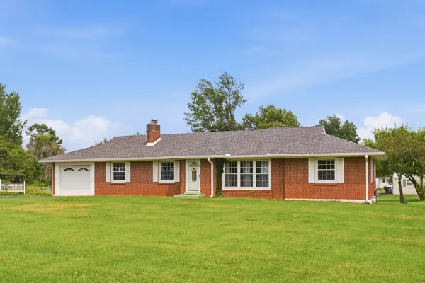 $384,900 | 503 North Russell Street, Portland, TN 37148
