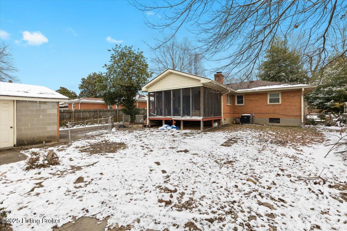 6347 Hunters Grove Road Louisville, KY 40216 - Photo 28 of 30 30-6347 Hunters Grove Rd-30