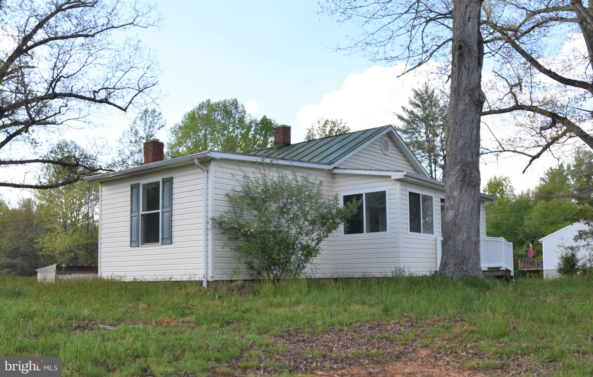 13880 Union Church Road Sumerduck, VA 22742 - Photo 3 of 37 Side view from the road