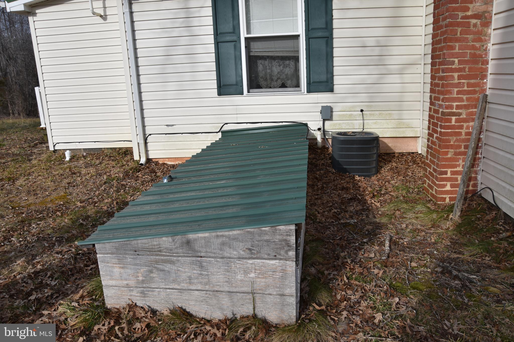 13880 Union Church Road Sumerduck, VA 22742 - Photo 34 of 37 Access to cellar/partial basement