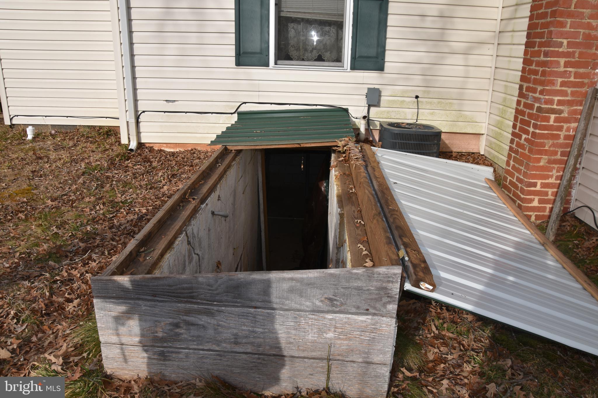 13880 Union Church Road Sumerduck, VA 22742 - Photo 35 of 37 Access to cellar/partial basment