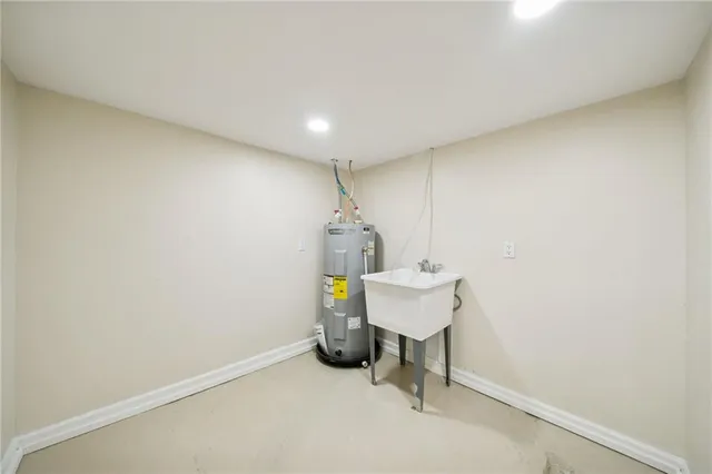 $229,900 | 733 Fellsburg Road, Belle Vernon, PA 15012