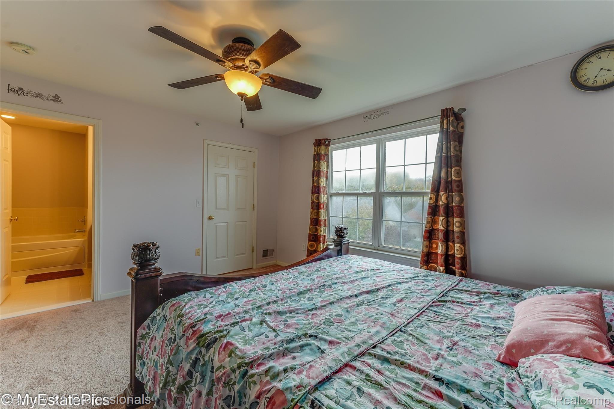 622 Cherry Orchard Road Canton, MI 48188 - Photo 13 of 40 622 cherry orchard dr canton-12.jpg