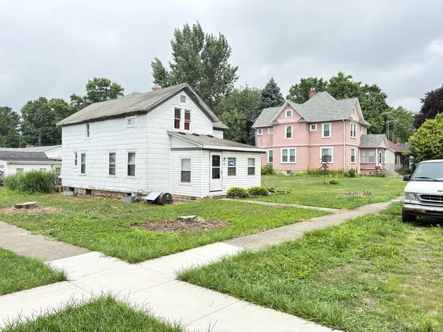 $129,000 | 205 North Birch Street, Waterman, IL 60556