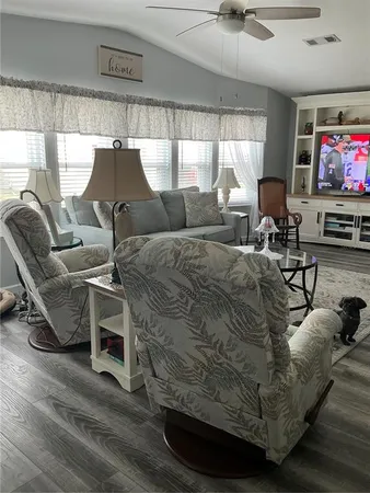 $248,995 | 209 Fairway Boulevard, Frostproof, FL 33843
