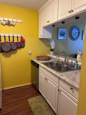 $1,300 | 13997 Fortuna Bay Drive, Corpus Christi, TX 78418