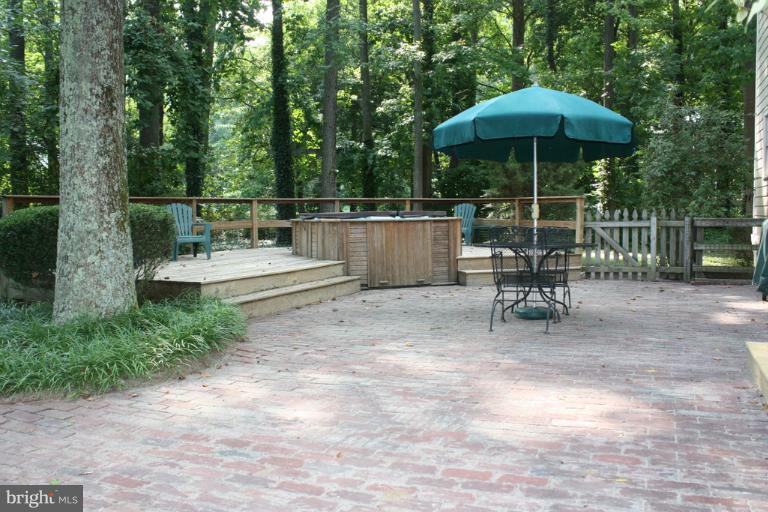 924 Melvin Road Annapolis, MD 21403 - Photo 6 of 18 Patio