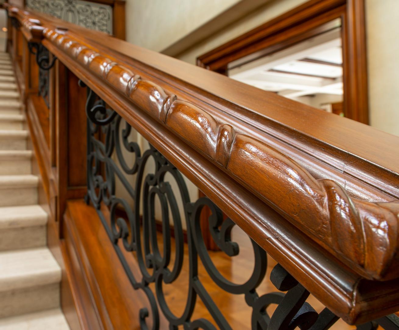 35 Ralston Road Atherton, CA 94027 - Photo 12 of 34 a view of an entryway
