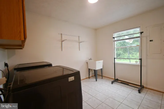 $670,000 | 770 Poplar Road, Stafford, VA 22556