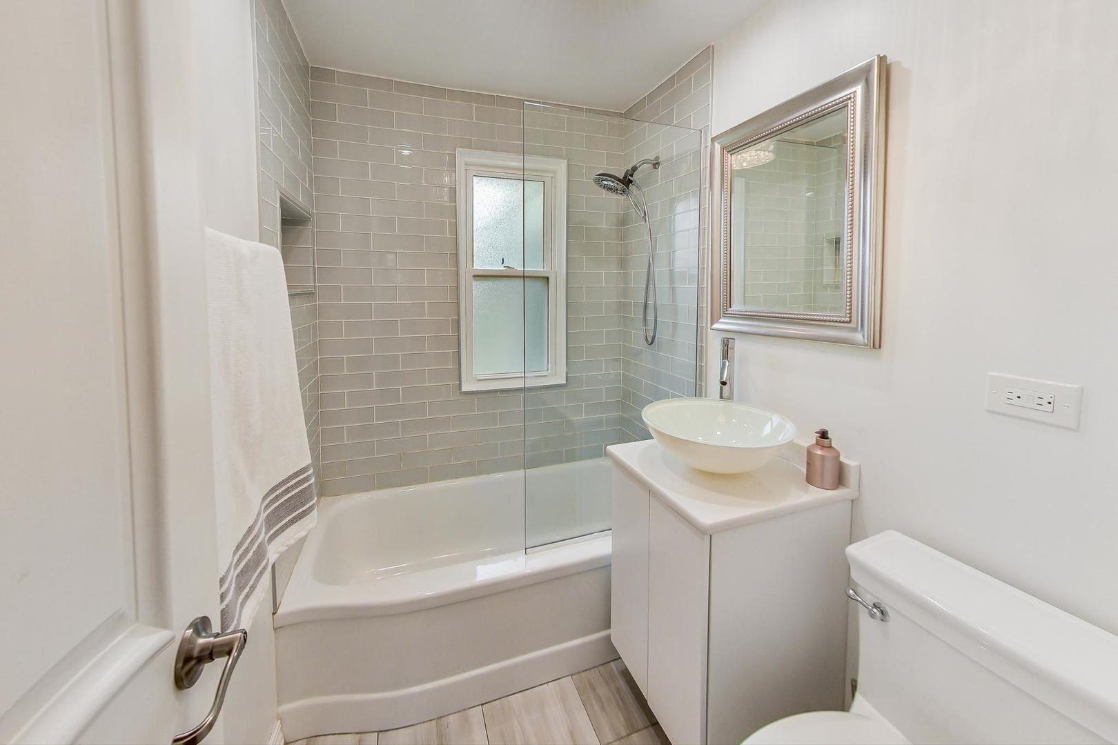 2339 Oak Tree Lane Park Ridge, IL 60068 - Photo 26 of 40 Gallery Image 26