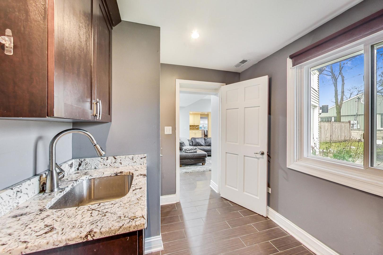 2339 Oak Tree Lane Park Ridge, IL 60068 - Photo 28 of 40 Gallery Image 28