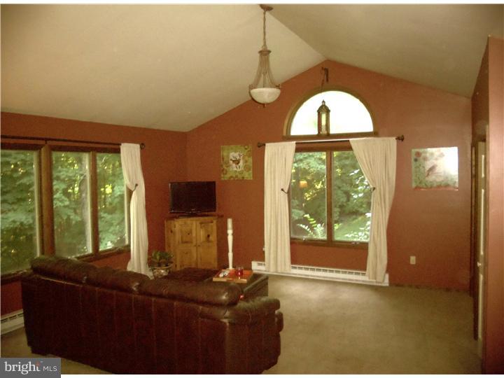 1191 Randy Drive Pottstown, PA 19464 - Photo 16 of 25 Family Room