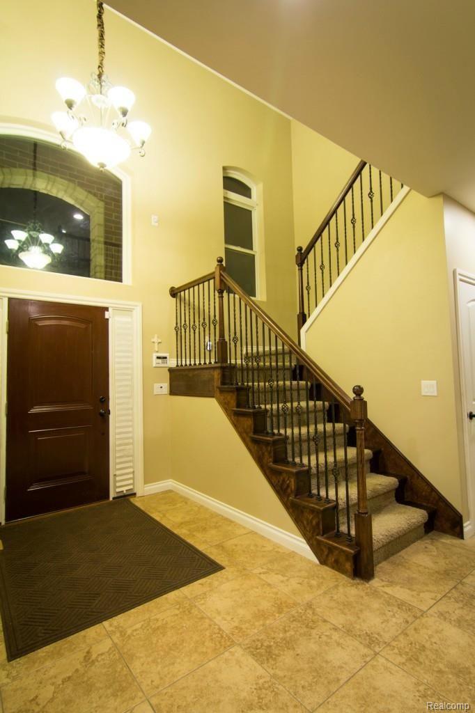 3445 Hazelton Avenue Rochester, MI 48307 - Photo 5 of 26 Foir Below_50percent.jpg