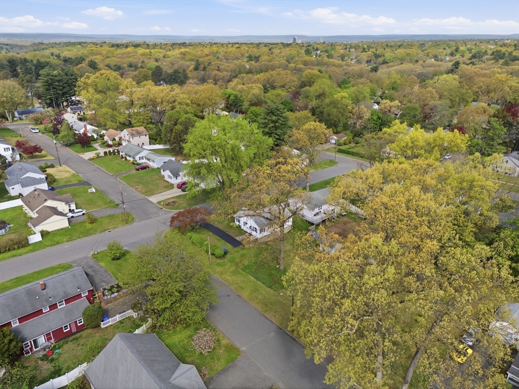 129 Cooper Street Springfield, MA 01108 - Photo 37 of 37