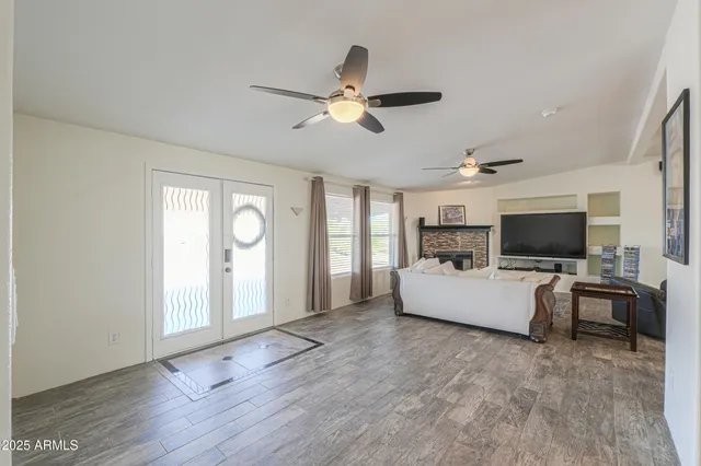 a view of a kitchen and dining room