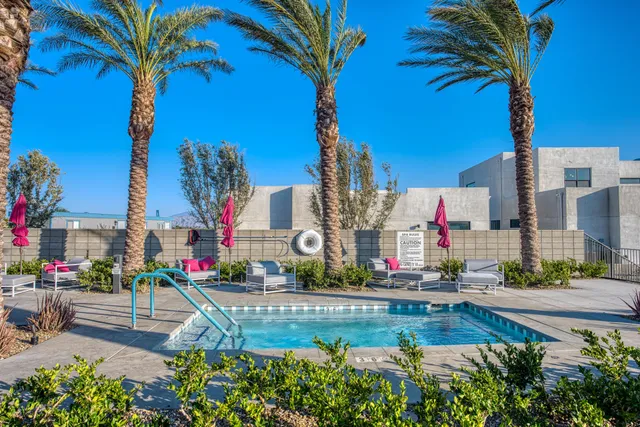 $899,000 | 423 Fountain Drive, Palm Springs, CA 92262