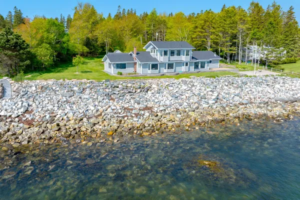 $1,950,000 | 463 Seawall Road, Southwest Harbor, ME 04679