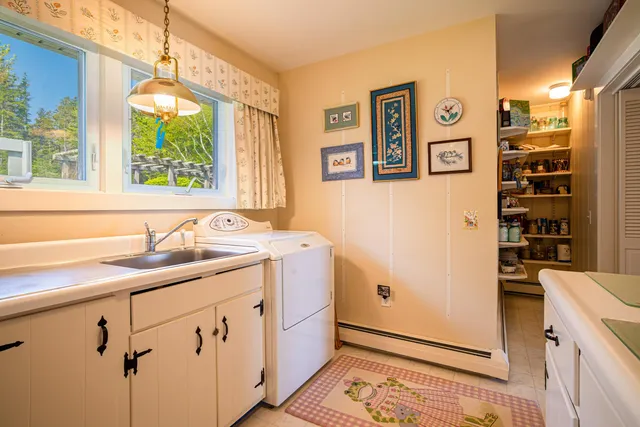 $2,195,000 | 463 Seawall Road, Southwest Harbor, ME 04679