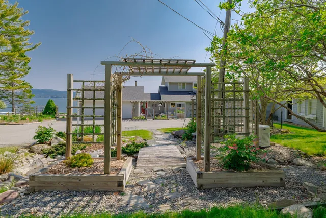 $2,195,000 | 463 Seawall Road, Southwest Harbor, ME 04679