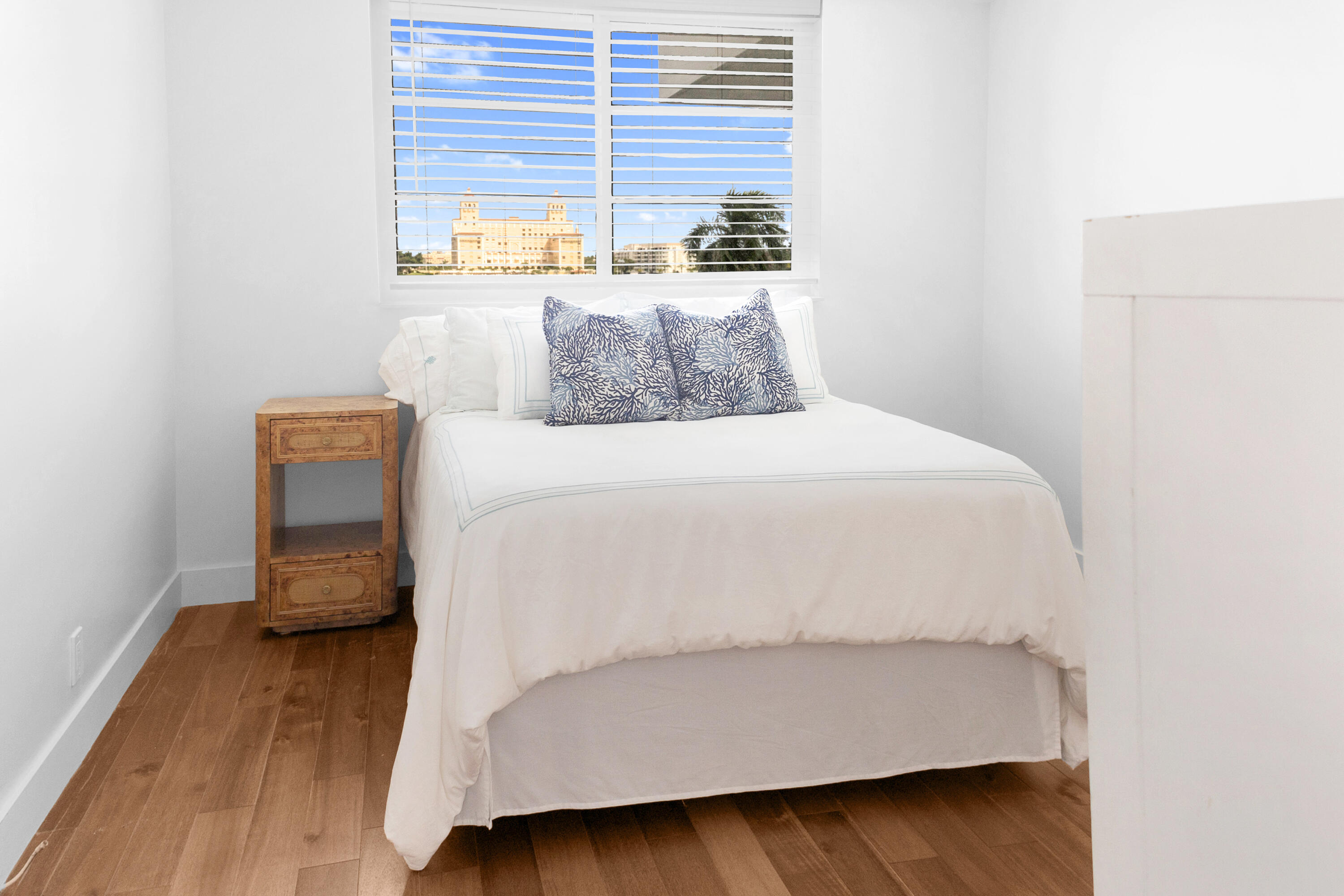 917 North Flagler Drive, Unit 409 West Palm Beach, FL 33401 - Photo 25 of 30 Yacht Club Towers