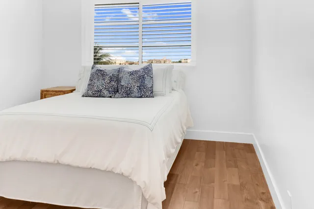 $975,000 | 917 North Flagler Drive, Unit 409, West Palm Beach, FL 33401