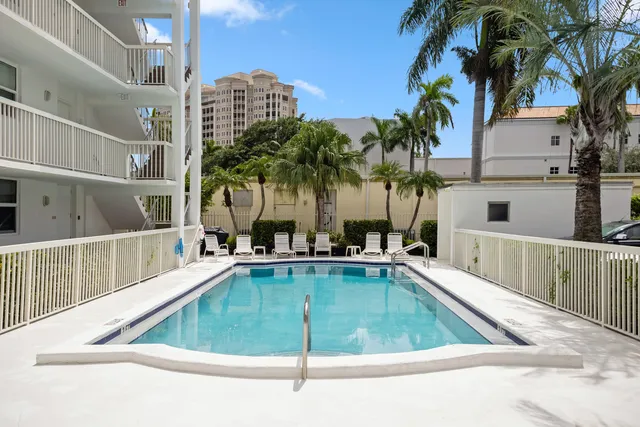 $975,000 | 917 North Flagler Drive, Unit 409, West Palm Beach, FL 33401