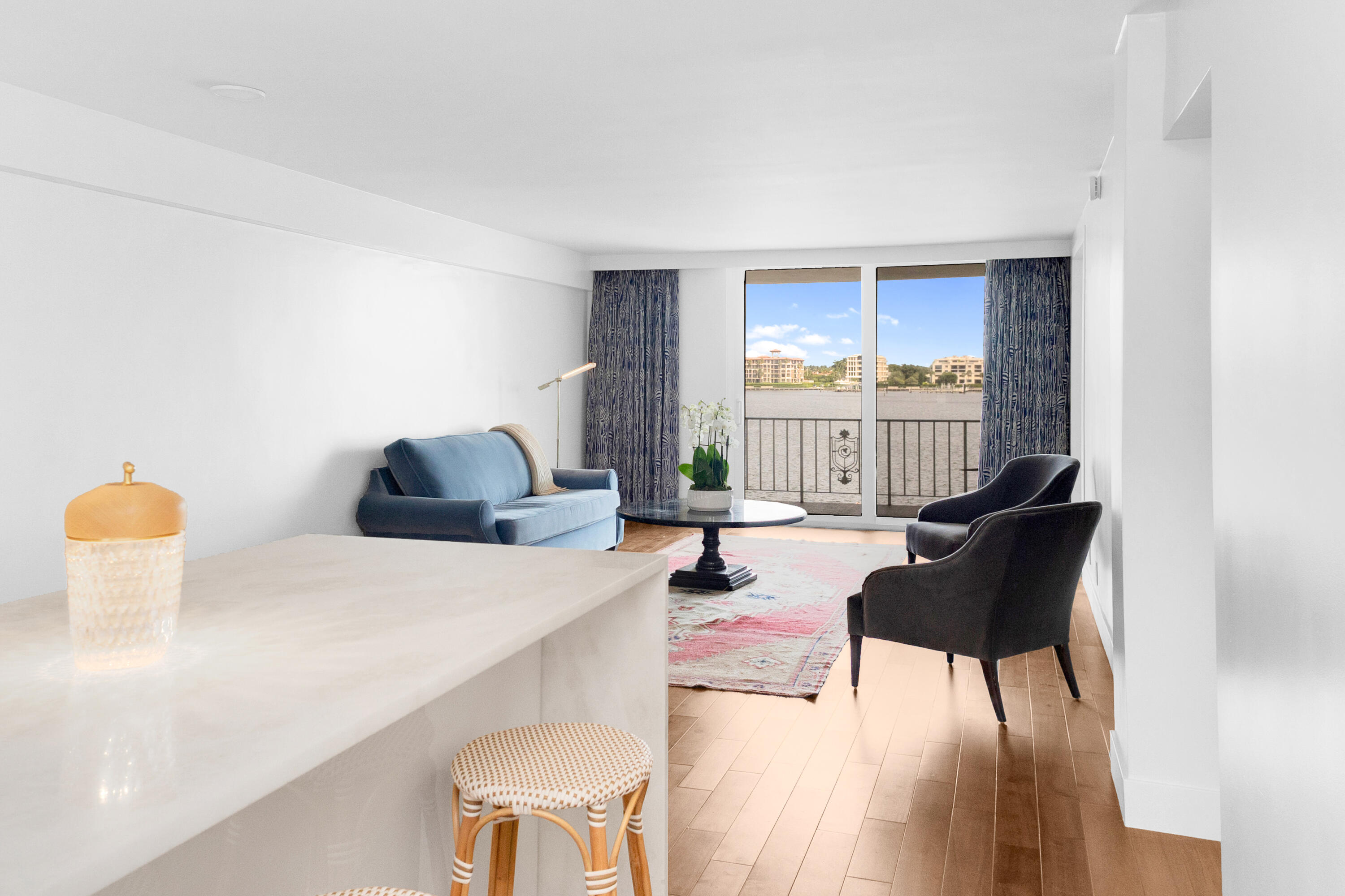 917 North Flagler Drive, Unit 409 West Palm Beach, FL 33401 - Photo 5 of 30 Yacht Club Towers