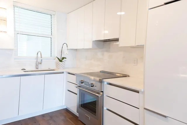 $975,000 | 917 North Flagler Drive, Unit 409, West Palm Beach, FL 33401