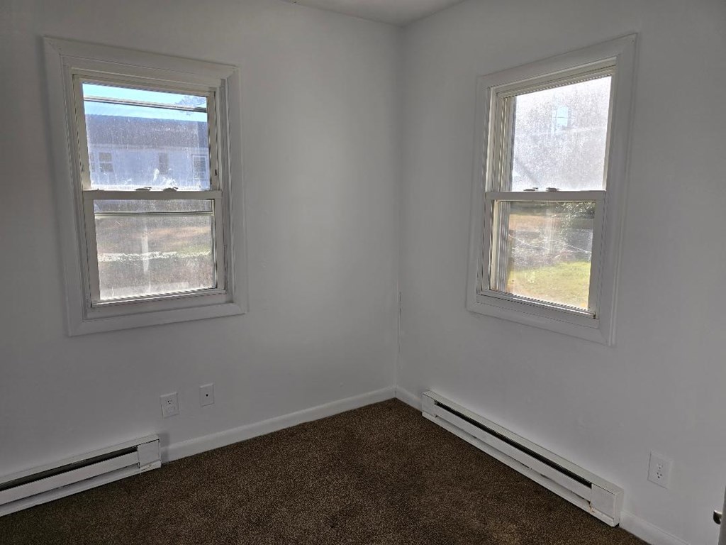 24084 Mary Street Parksley, VA 23421 - Photo 6 of 8