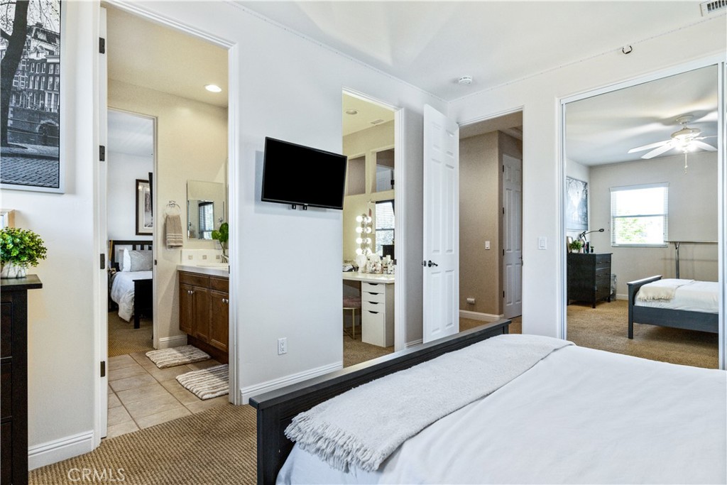 2191 Lake Ysabel Road Templeton, CA 93465 - Photo 56 of 73 a bedroom with a bed and a television in it