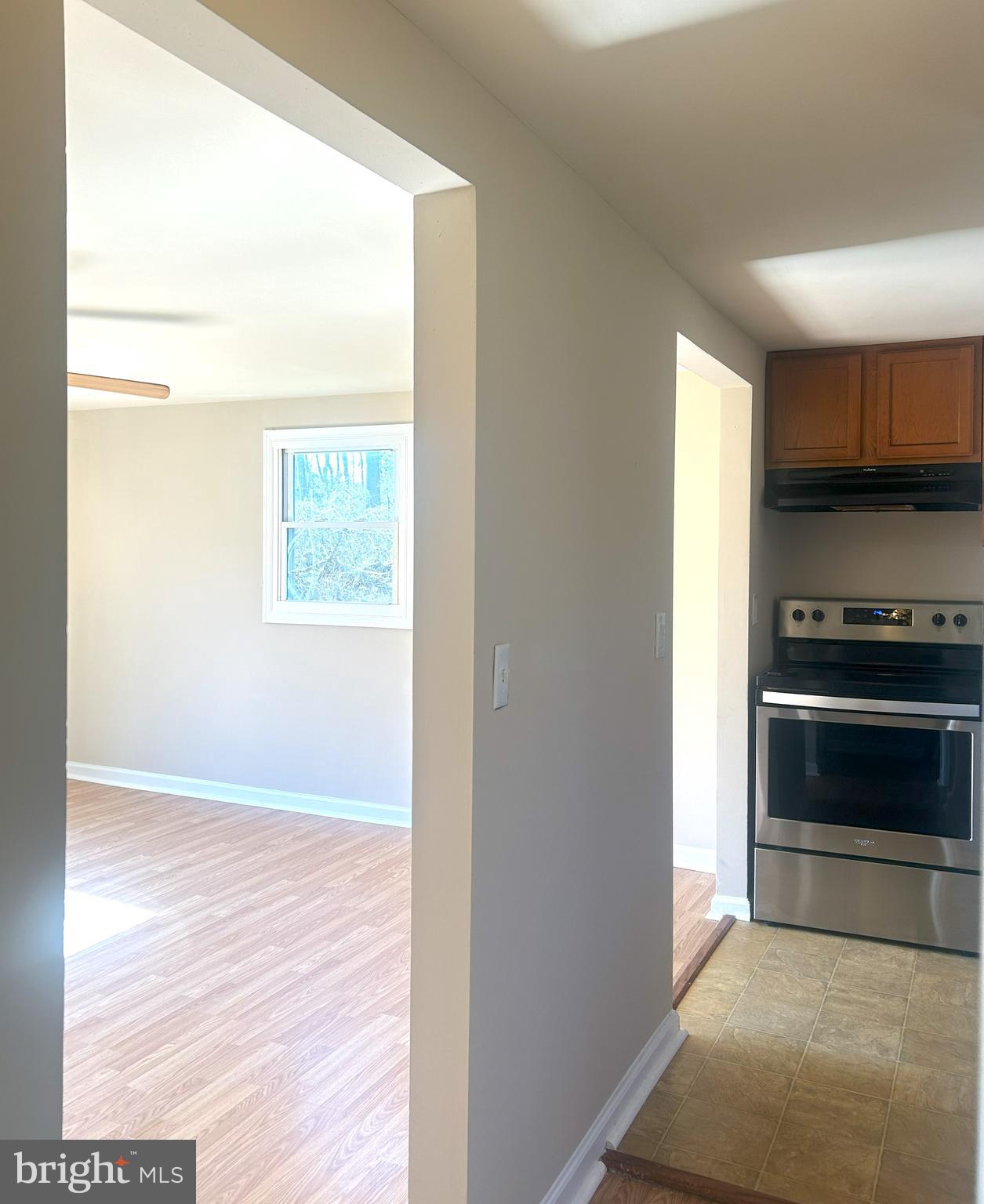 90 Charles Way Colonial Beach, VA 22443 - Photo 3 of 8 Gallery Image 3