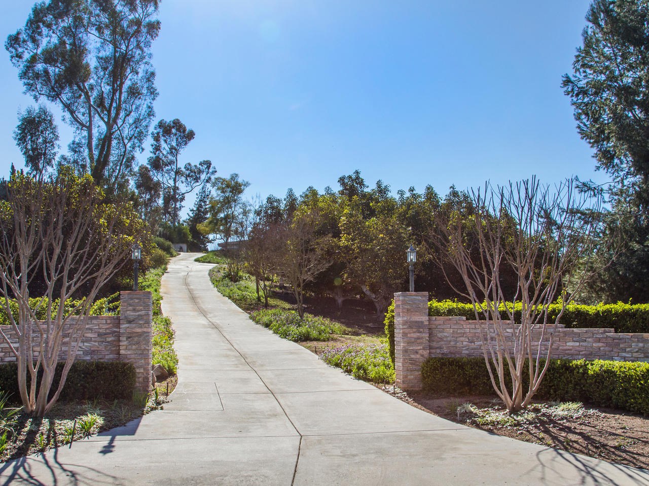 19 Gateview Drive Fallbrook, CA 92028 - Photo 2 of 25