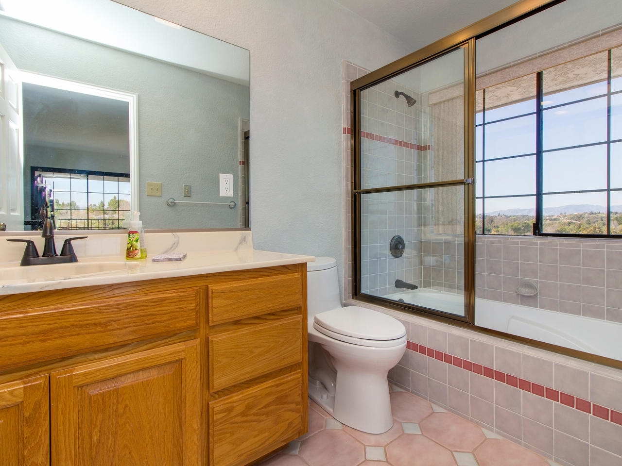 19 Gateview Drive Fallbrook, CA 92028 - Photo 13 of 25