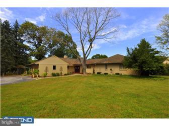 625 Glendale Road Newtown Square, PA 19073 - Photo 1 of 12 Exterior Front