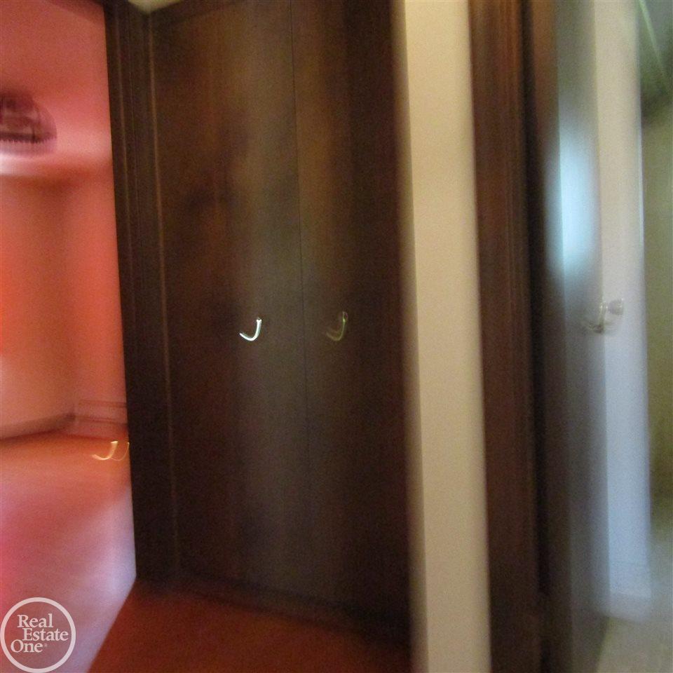 48978 Callens Road New Baltimore, MI 48047 - Photo 35 of 47 31329273-34.JPG
