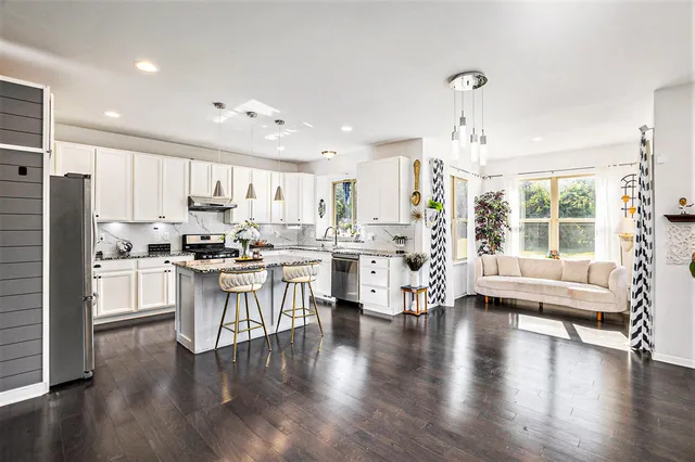 $625,000 | 174 Singh Boulevard, South Lyon, MI 48178