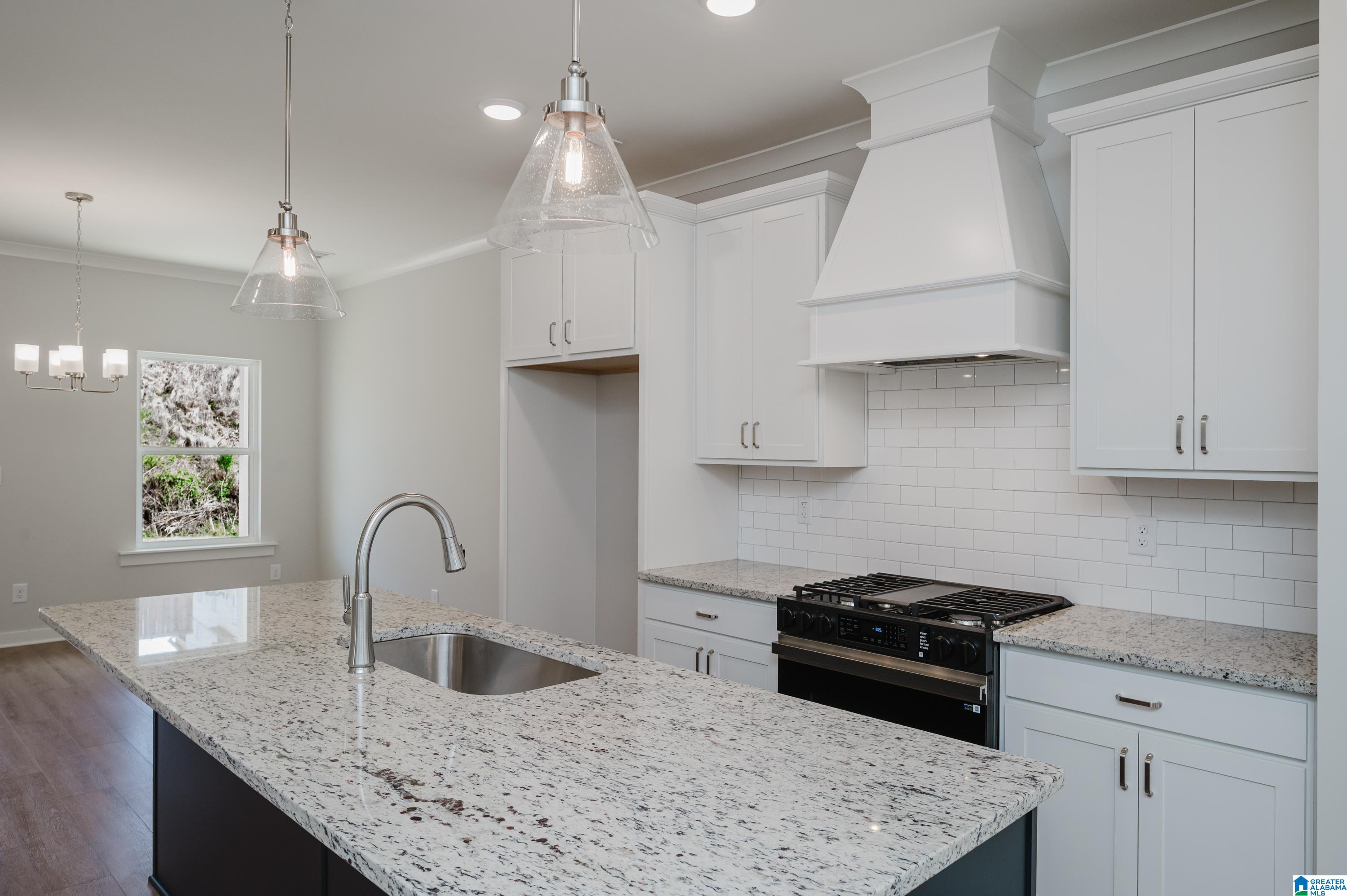231 Ridge Boulevard Alabaster, AL 35007 - Photo 8 of 33 Gallery Image 8