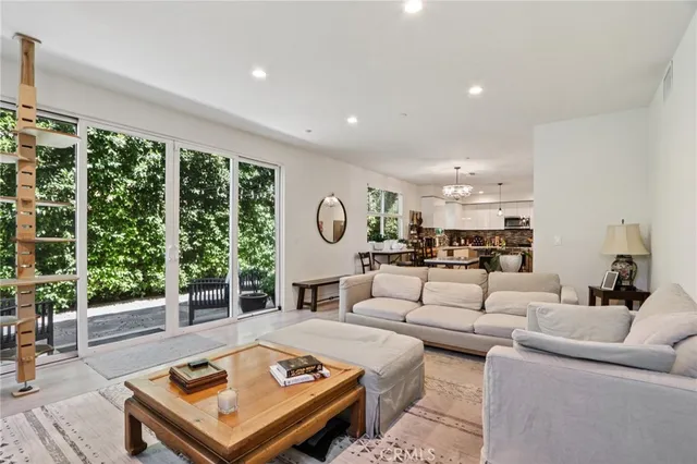 $1,249,000 | 8328 North Cooper Place, Winnetka, CA 91306