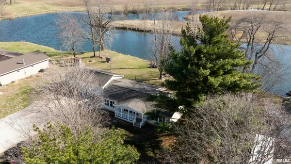 $169,900 | 3547 North Lloyd Lane, Astoria, IL 61501
