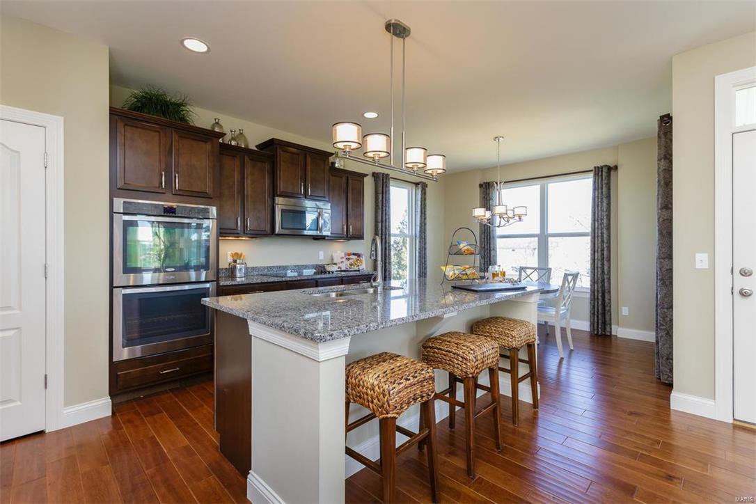 4301 Hawkins Ridge Drive St. Louis, MO 63129 - Photo 11 of 42