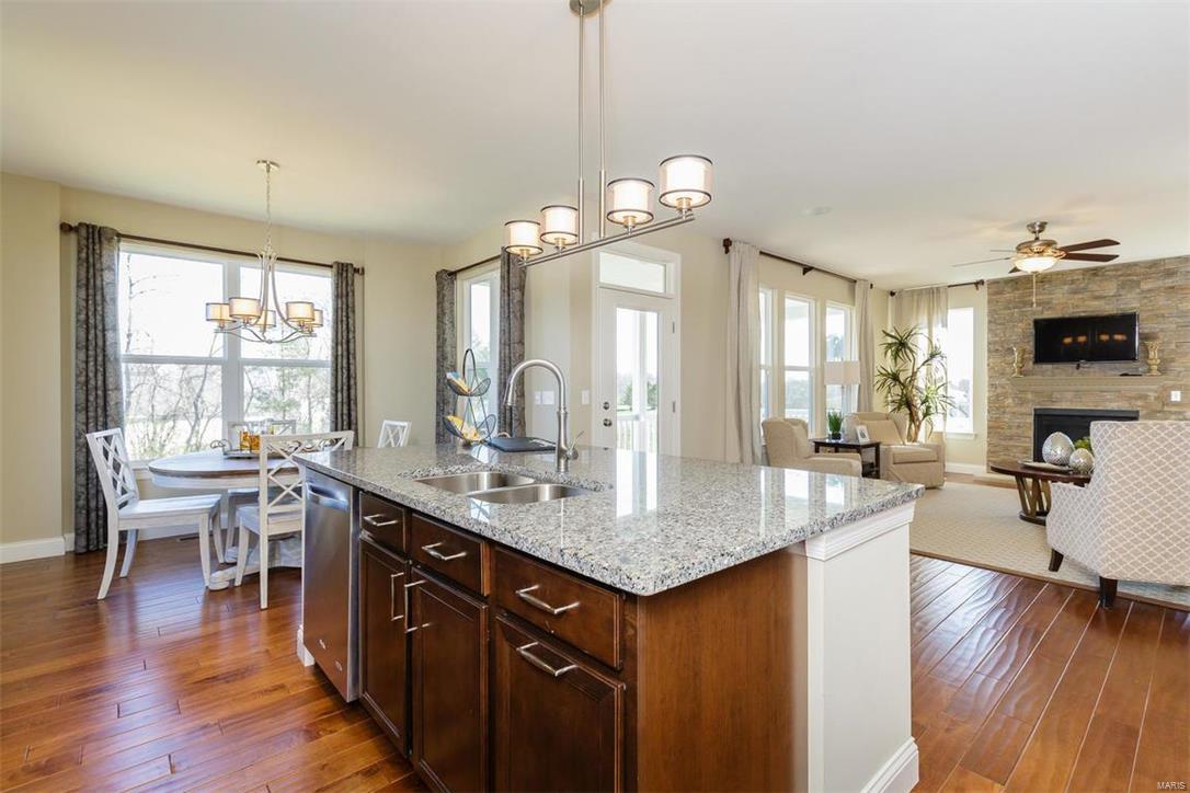 4301 Hawkins Ridge Drive St. Louis, MO 63129 - Photo 14 of 42