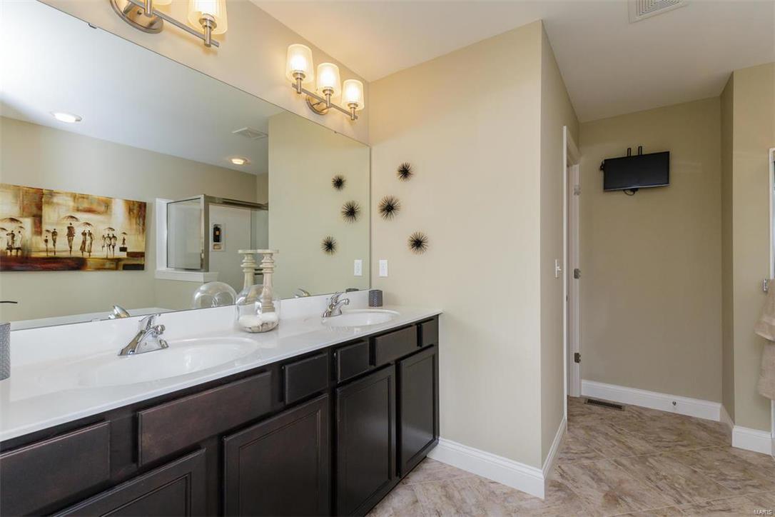 4301 Hawkins Ridge Drive St. Louis, MO 63129 - Photo 31 of 42
