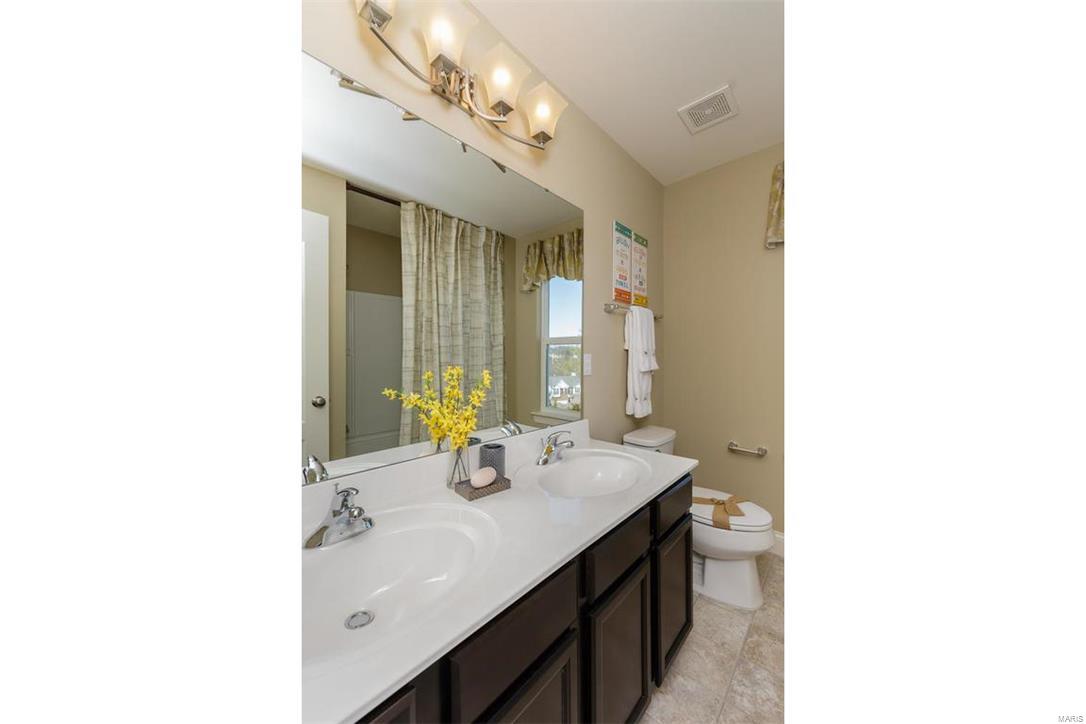 4301 Hawkins Ridge Drive St. Louis, MO 63129 - Photo 33 of 42