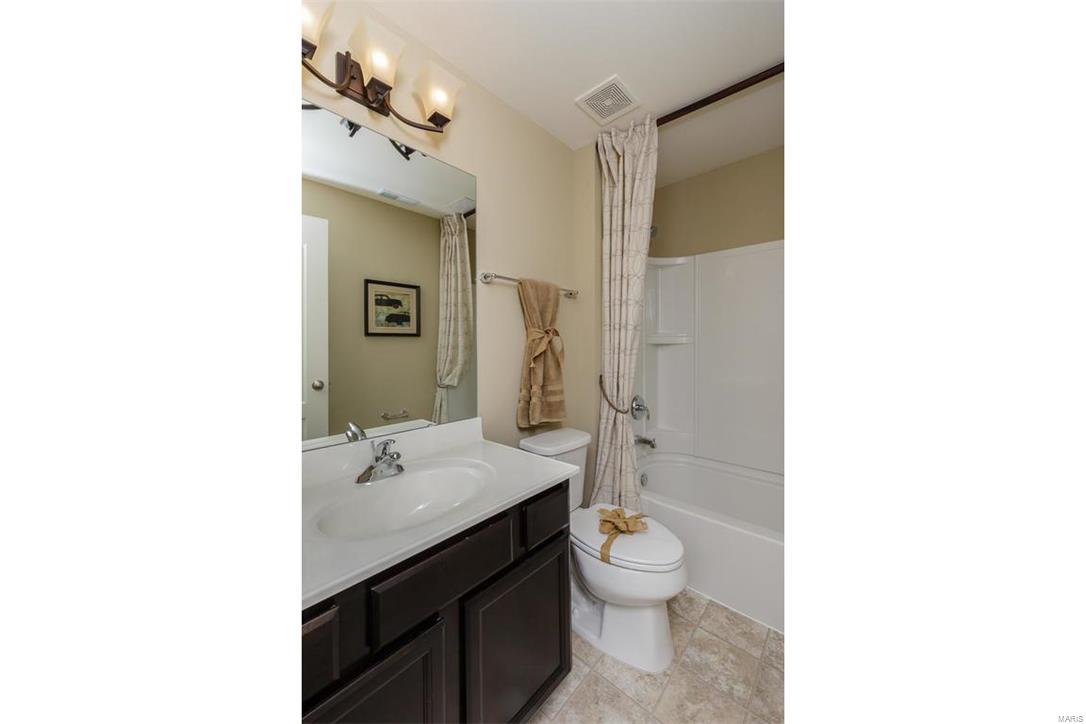 4301 Hawkins Ridge Drive St. Louis, MO 63129 - Photo 39 of 42