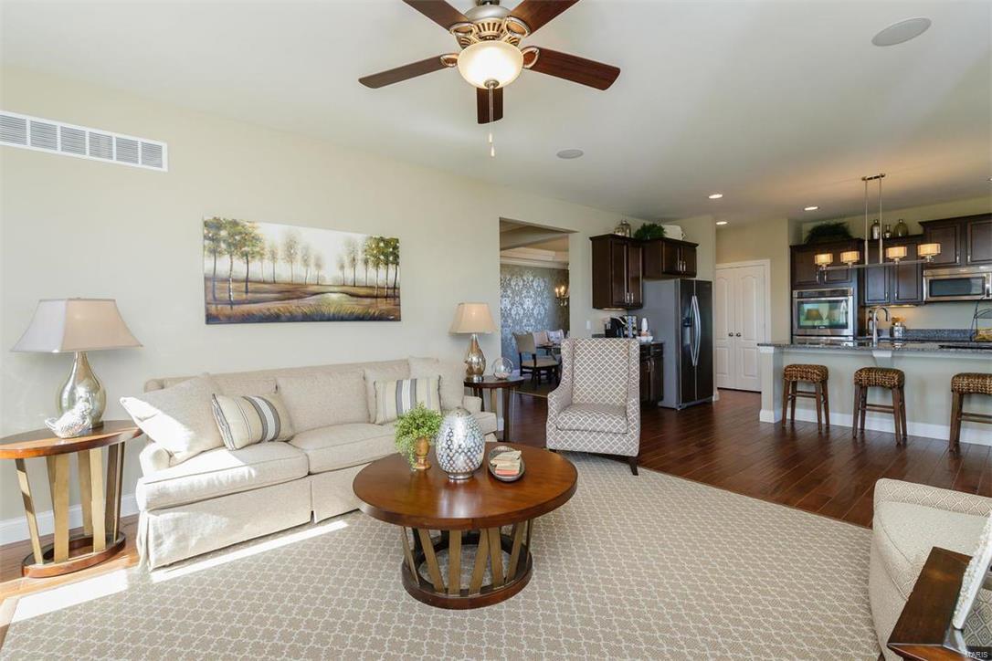 4301 Hawkins Ridge Drive St. Louis, MO 63129 - Photo 9 of 42