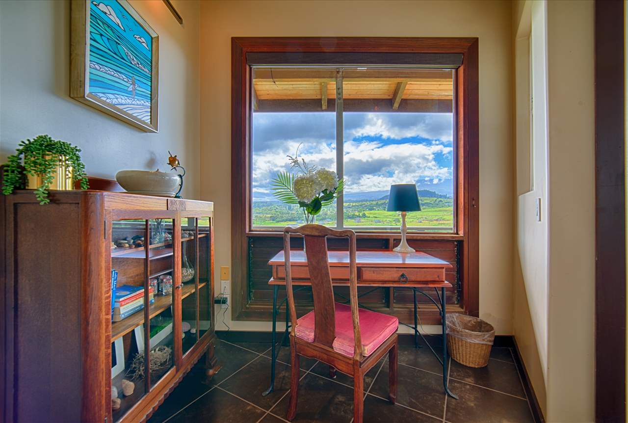 2311 Umi Place Haiku, HI 96708 - Photo 21 of 21 a room with furniture and a potted plant