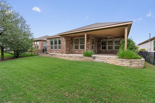 $2,800 | 108 Calhoun Lane, Georgetown, TX 78633